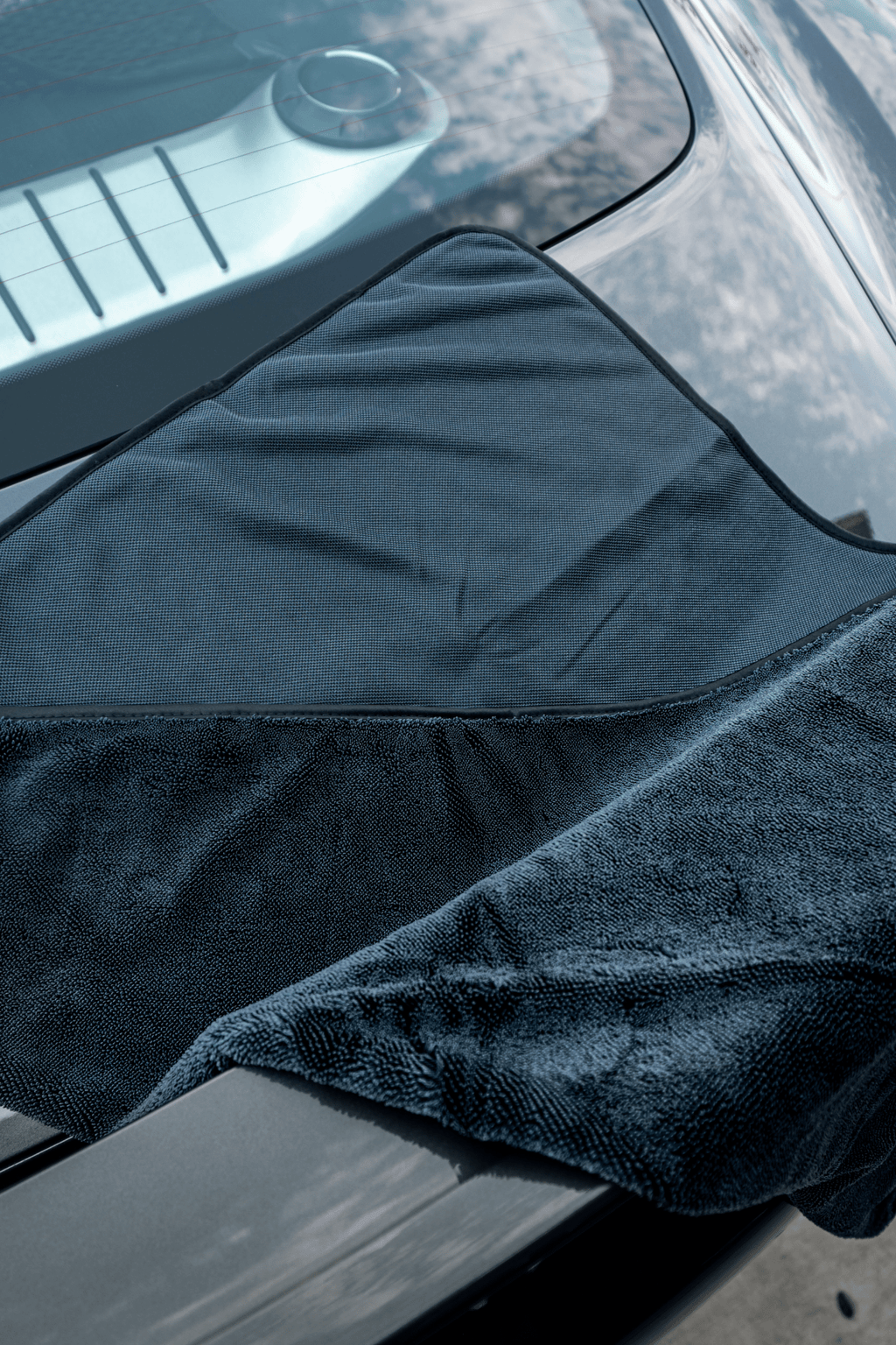 BLACKLINE® SLIM TWISTED-LOOP DRYING TOWEL - Cargonaut Supply