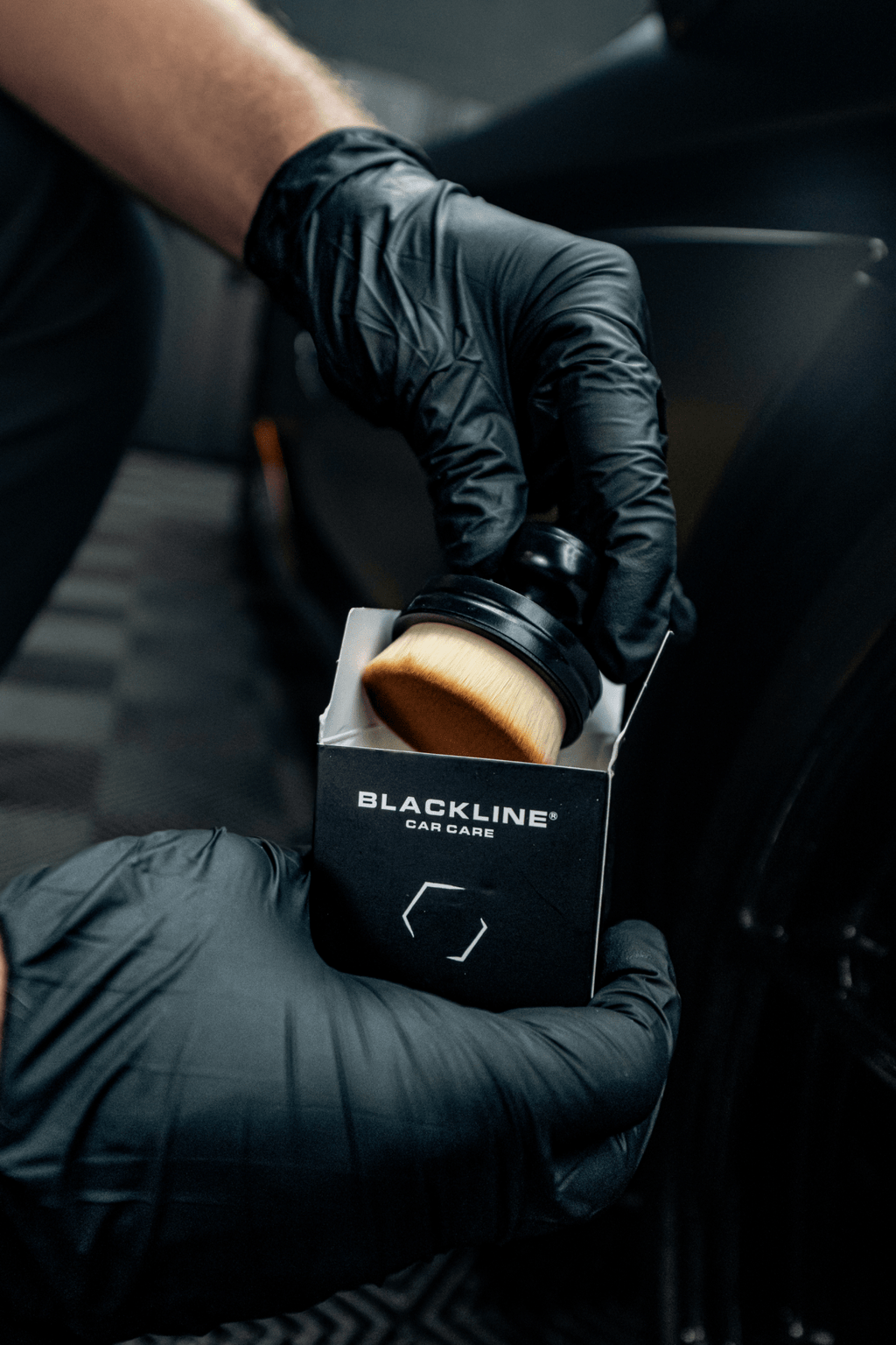 BLACKLINE® TIRE SHINE APPLICATOR BRUSH - Cargonaut Supply