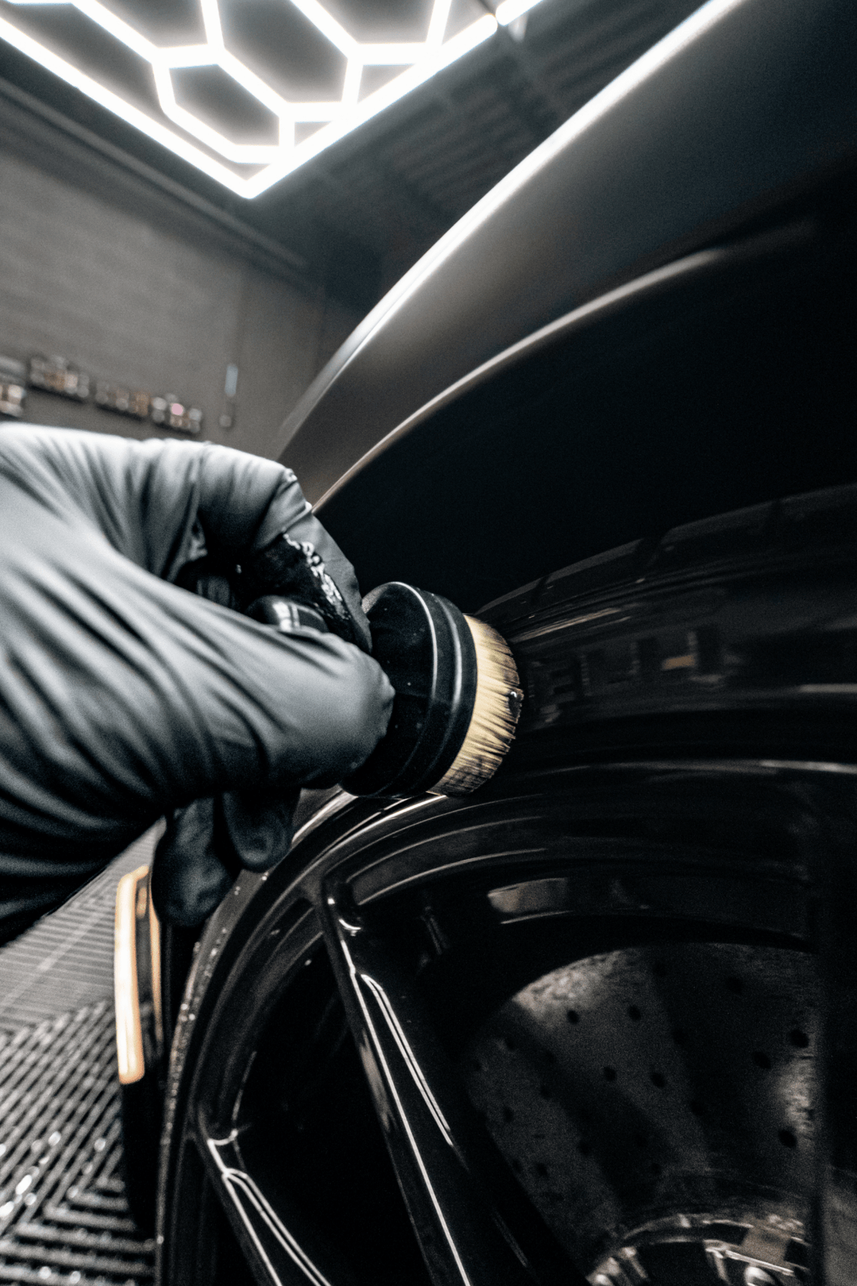 BLACKLINE® TIRE SHINE APPLICATOR BRUSH - Cargonaut Supply